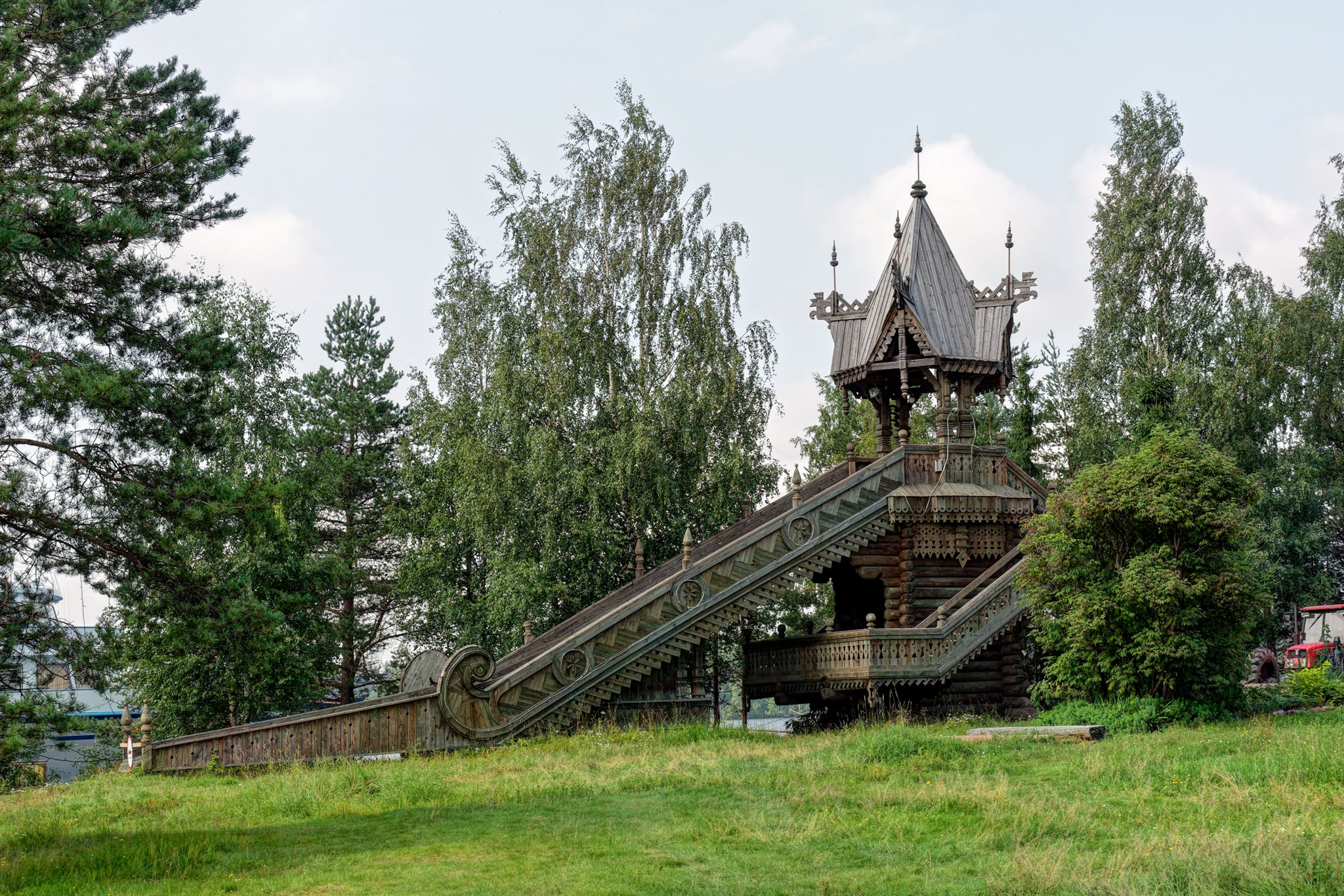 Верхние Мандроги (Verkhniye Mandrogi)